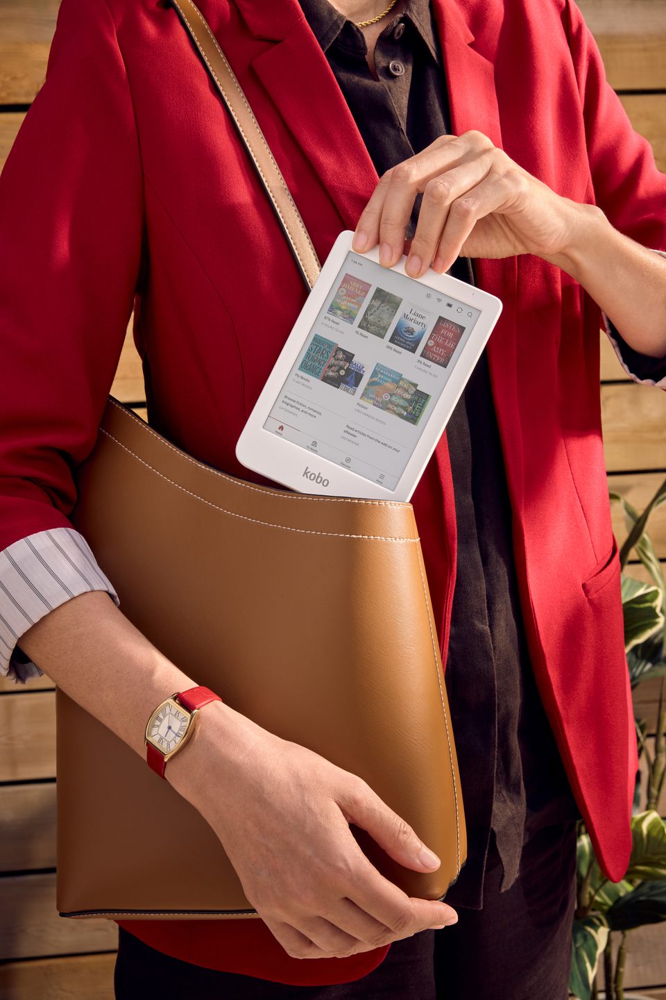 Purse Ereader What's the best eReader to buy in 2026? | Kobo Books Blog